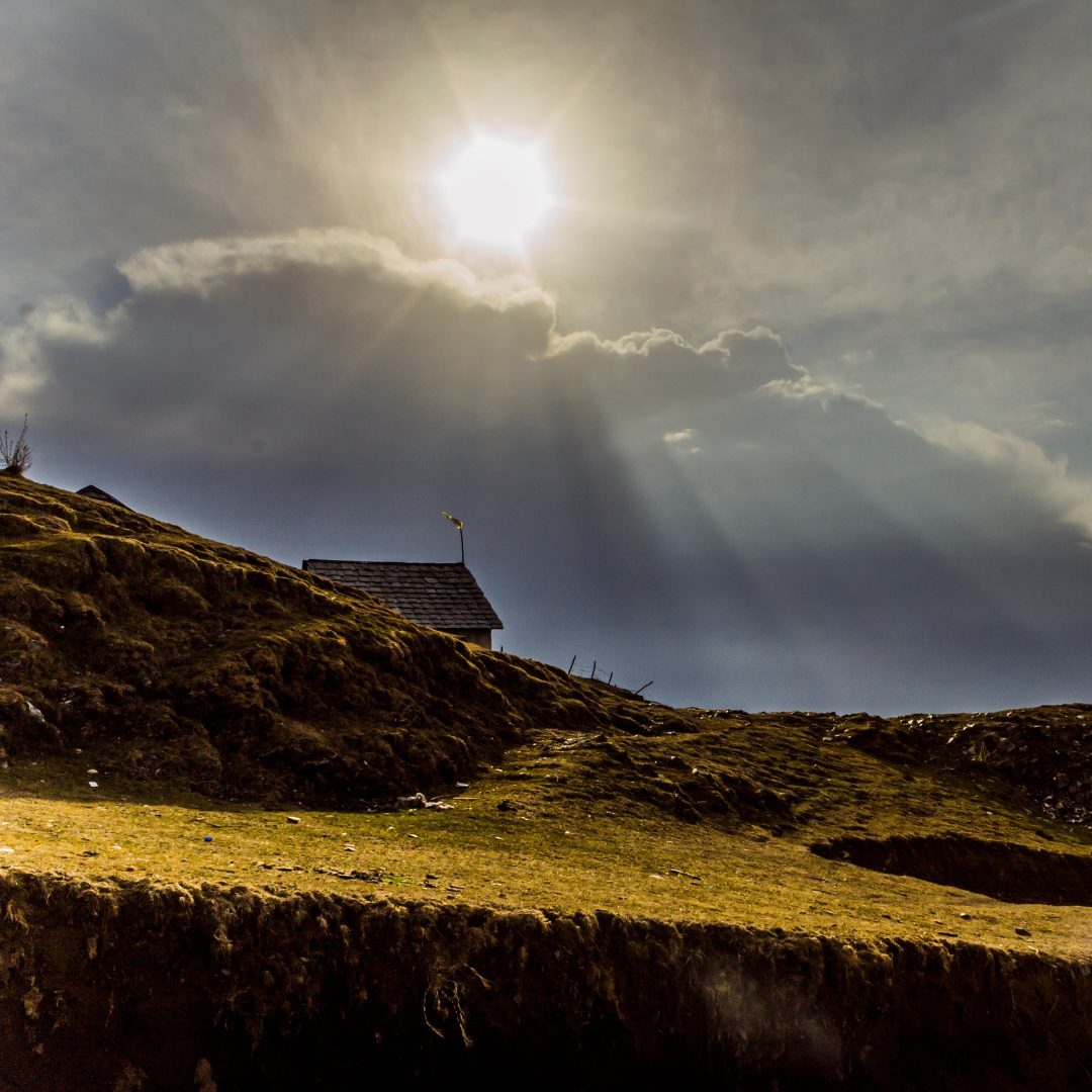 Satya Travels: Dharamshala To Bir Billing Taxi Service