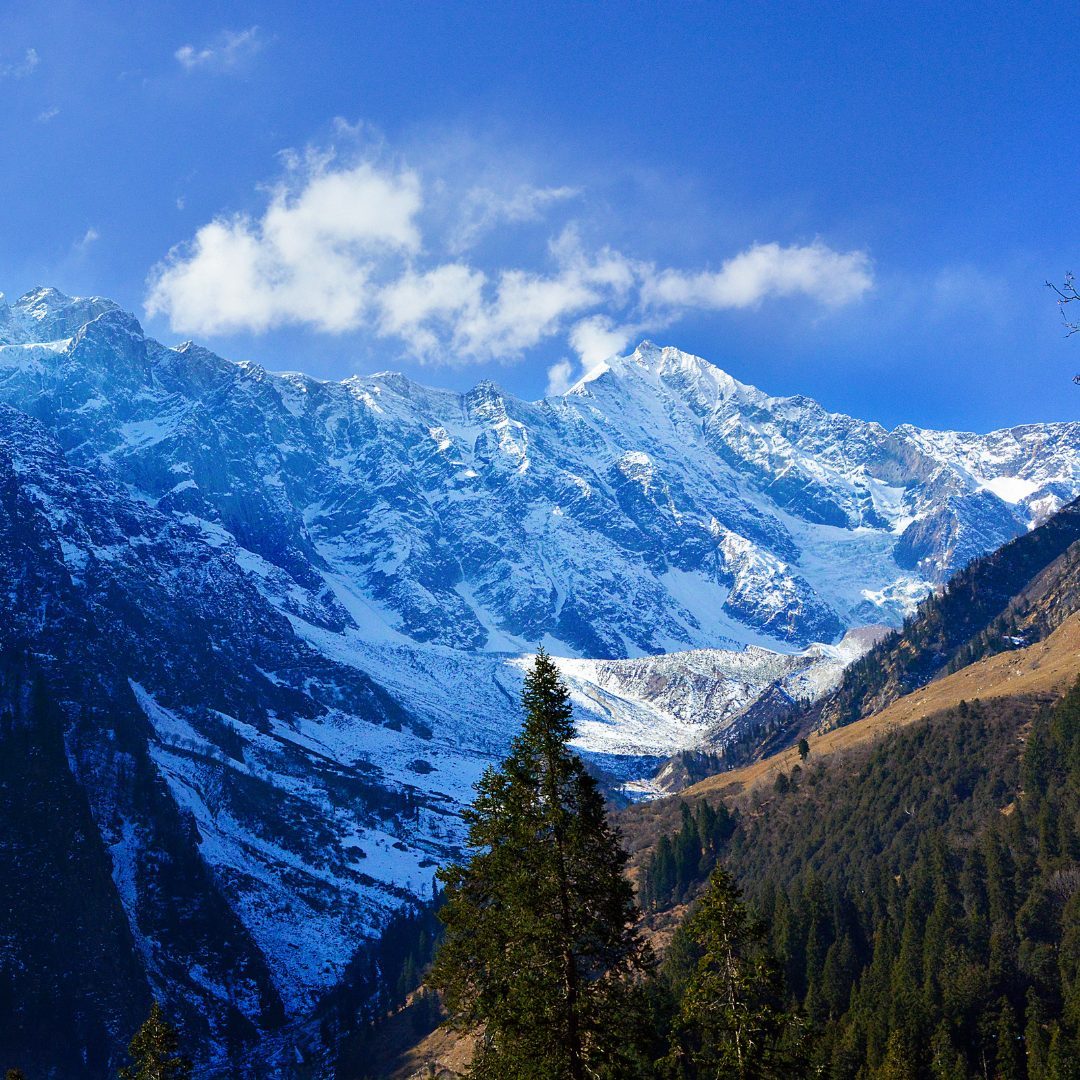 Satya Travels: Kangra Airport To Manali Taxi Service